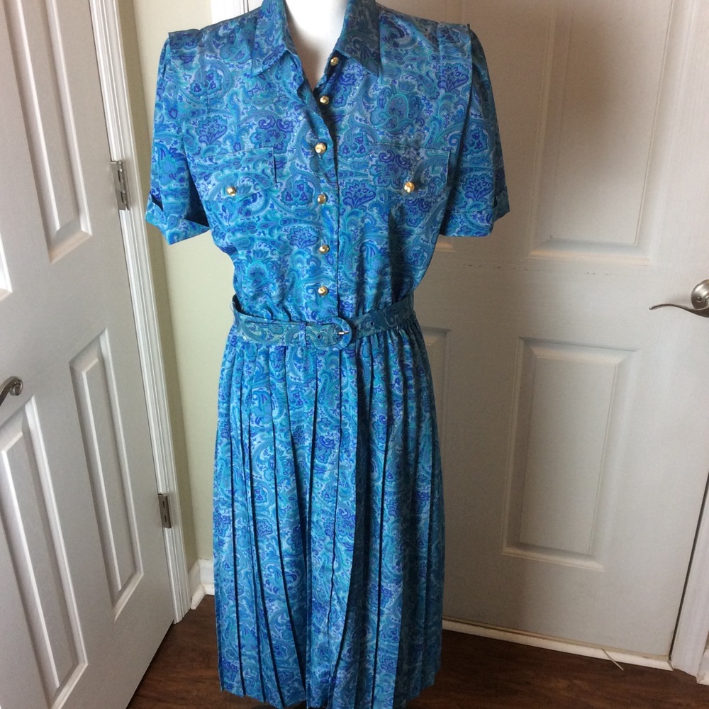 Vintage 1980s polyester paisley dress